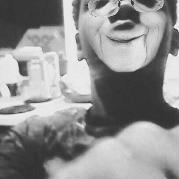 Meet your Posher, Darius - Picture 1 of 1